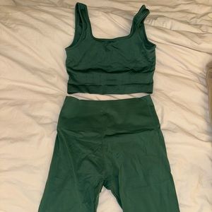 Knix HiTouch™️ High Rise Legging & Good to Go Seamless Tank 2-piece set, size L